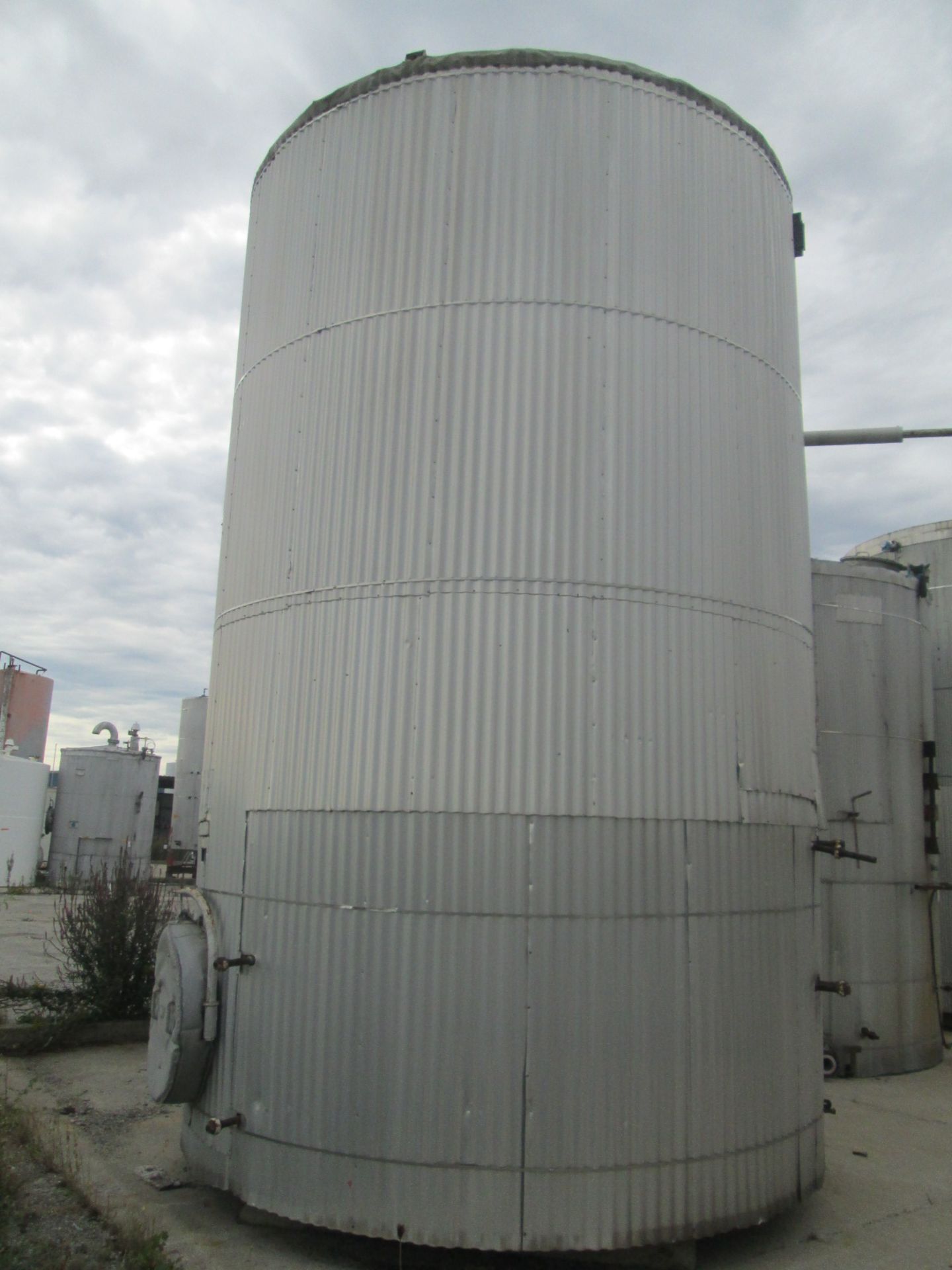 14500 O'Conner storage tank, carbon steel construction, 11'6" diameter x 18'6" straight side, dome - Image 6 of 7