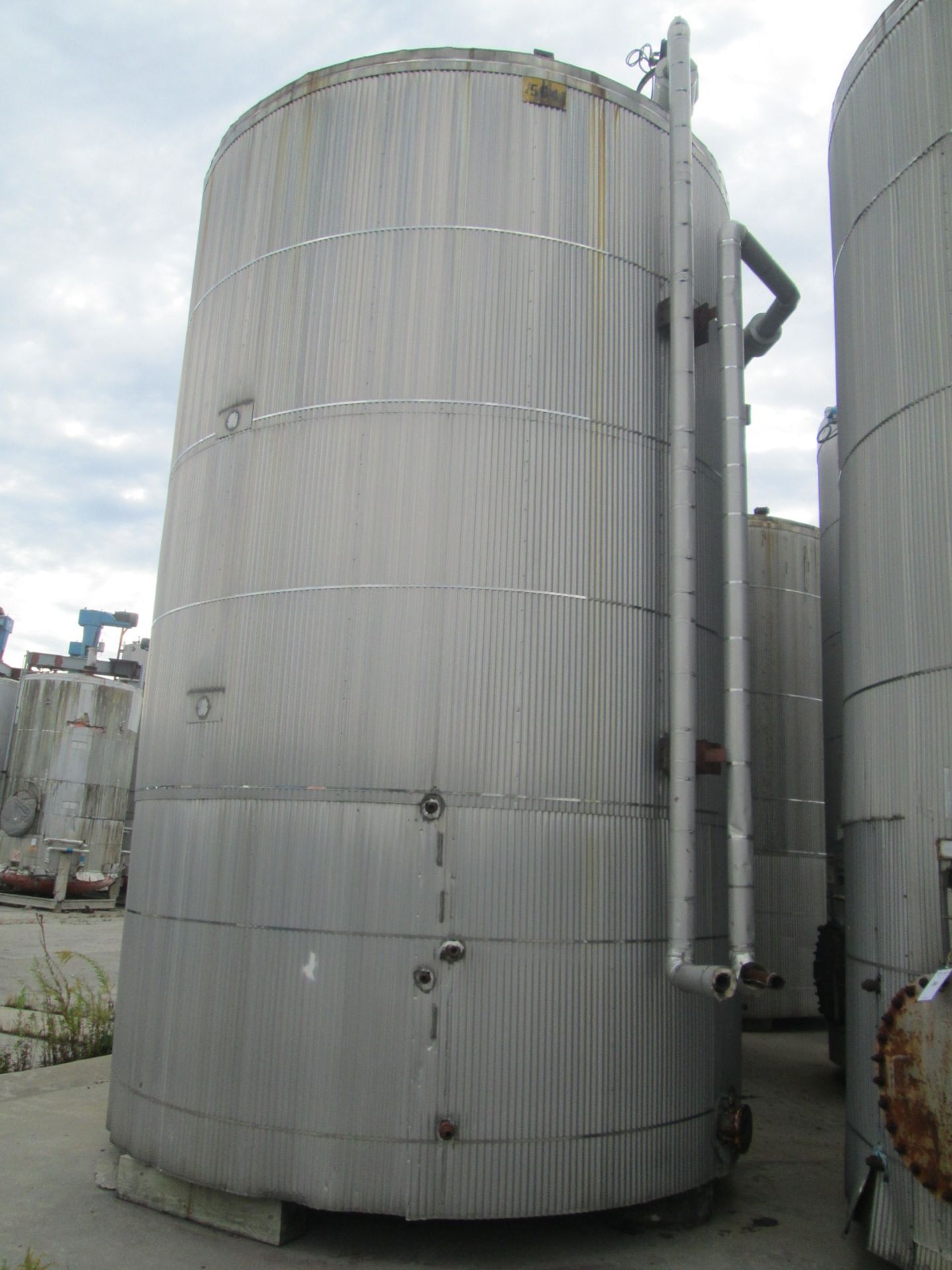 13000 gallon O'Conner storage tank, carbon steel construction, 11' diameter x 18'6" straight side, - Image 8 of 8