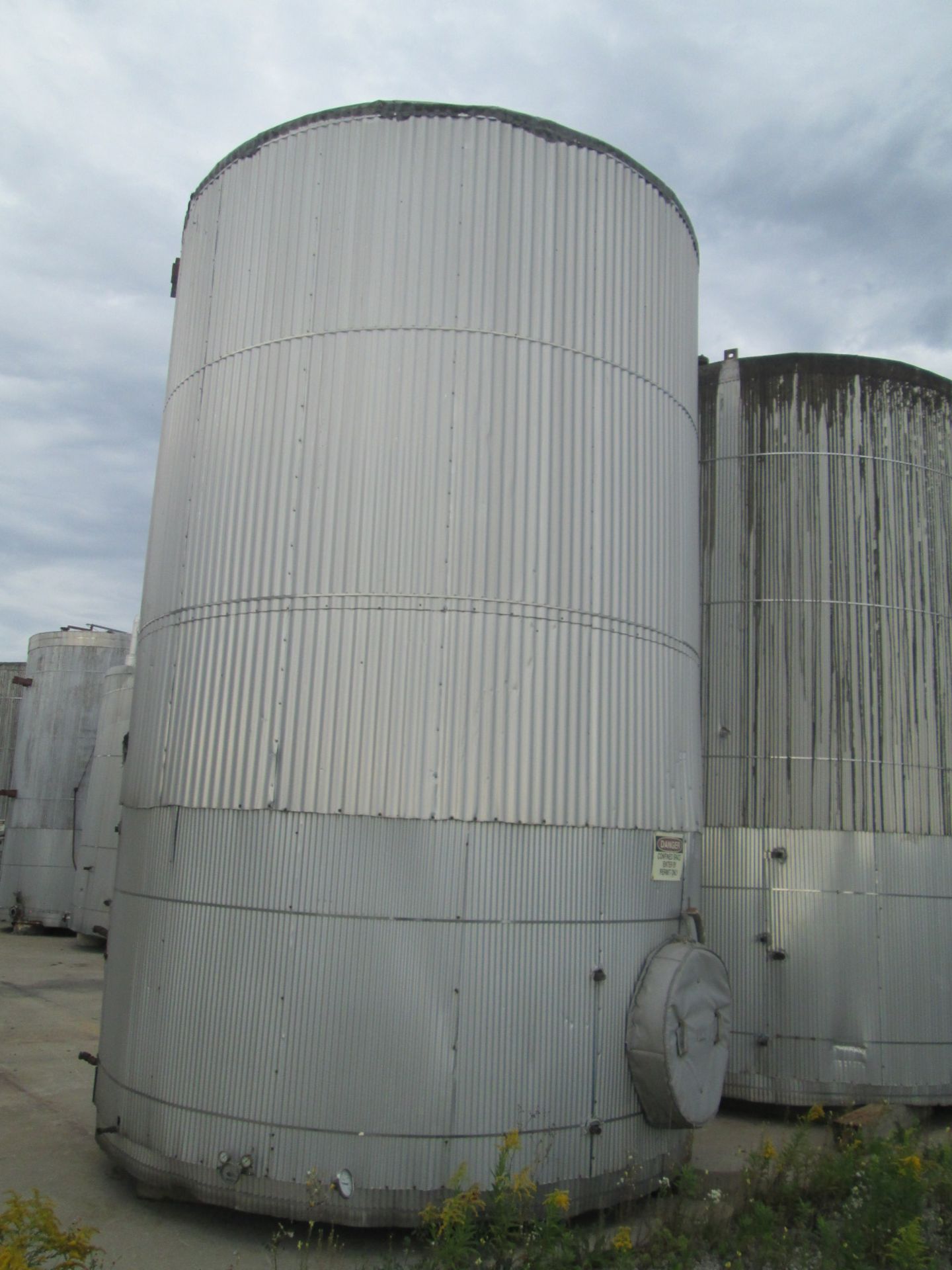 14500 O'Conner storage tank, carbon steel construction, 11'6" diameter x 18'6" straight side, dome