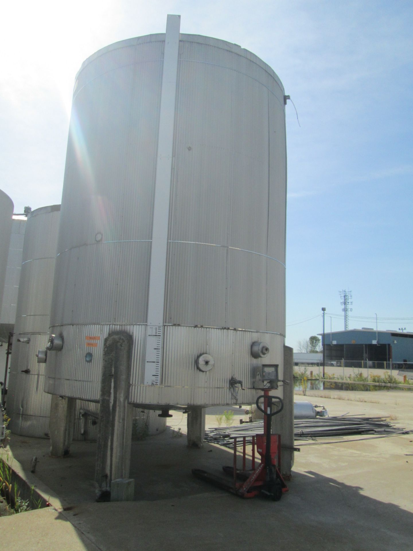 11000 gallon Stainless Steel Storage tank, 12' diameter x 12' straight side, dish top and bottom,