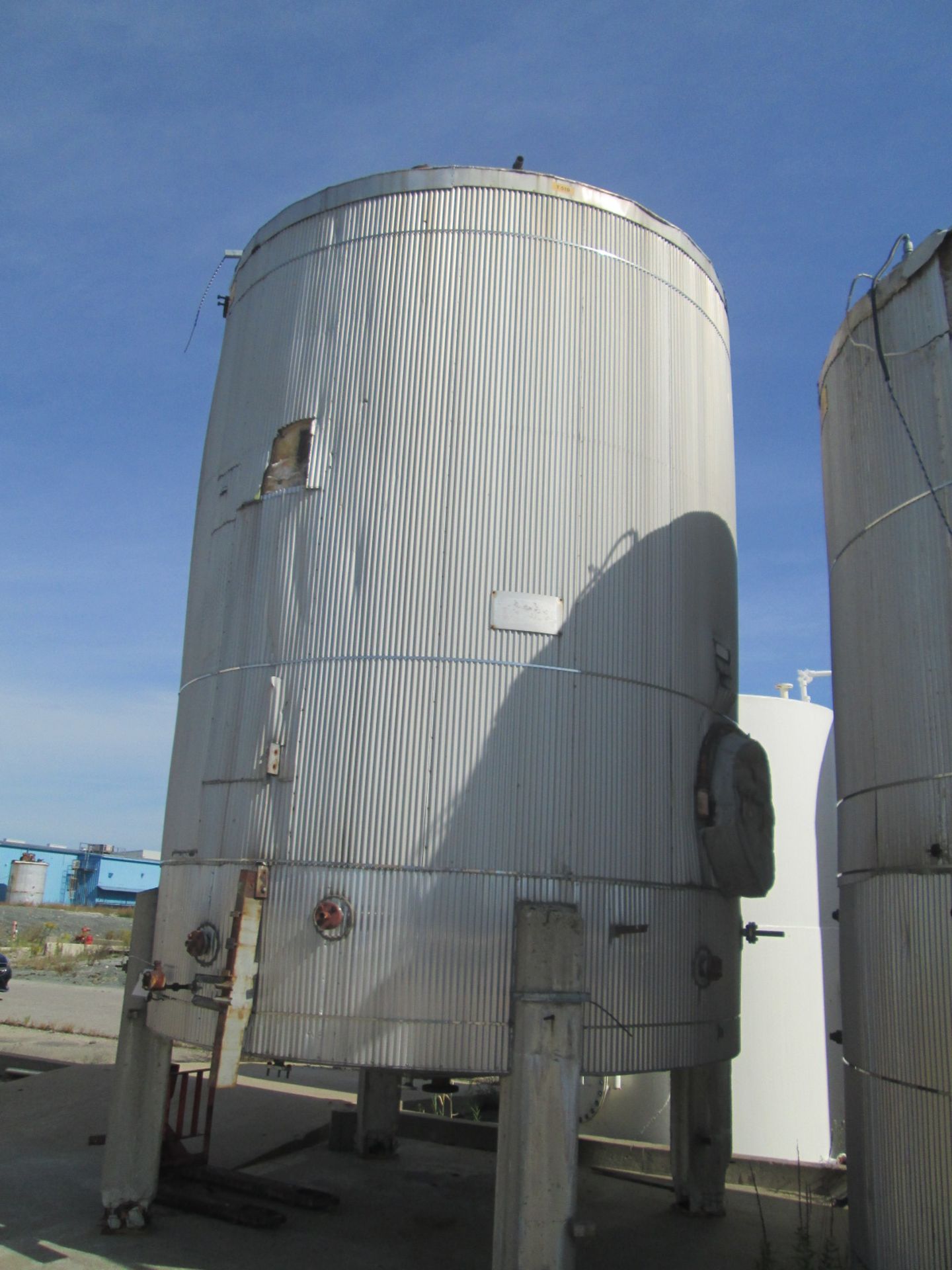 11000 gallon Stainless Steel Storage tank, 12' diameter x 12' straight side, dish top and bottom, - Image 3 of 7