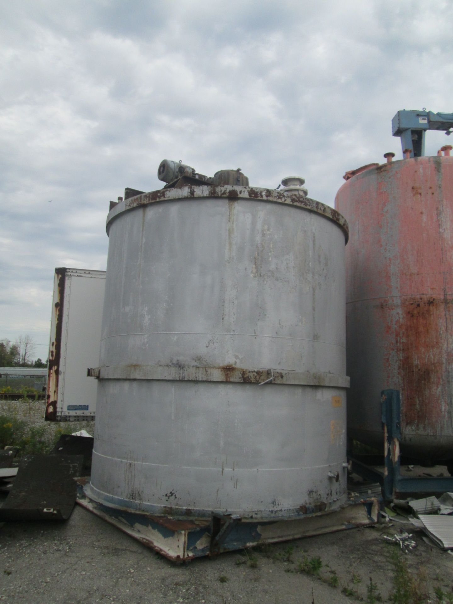 1000 gallon Carbon Steel Tank with Agitatior