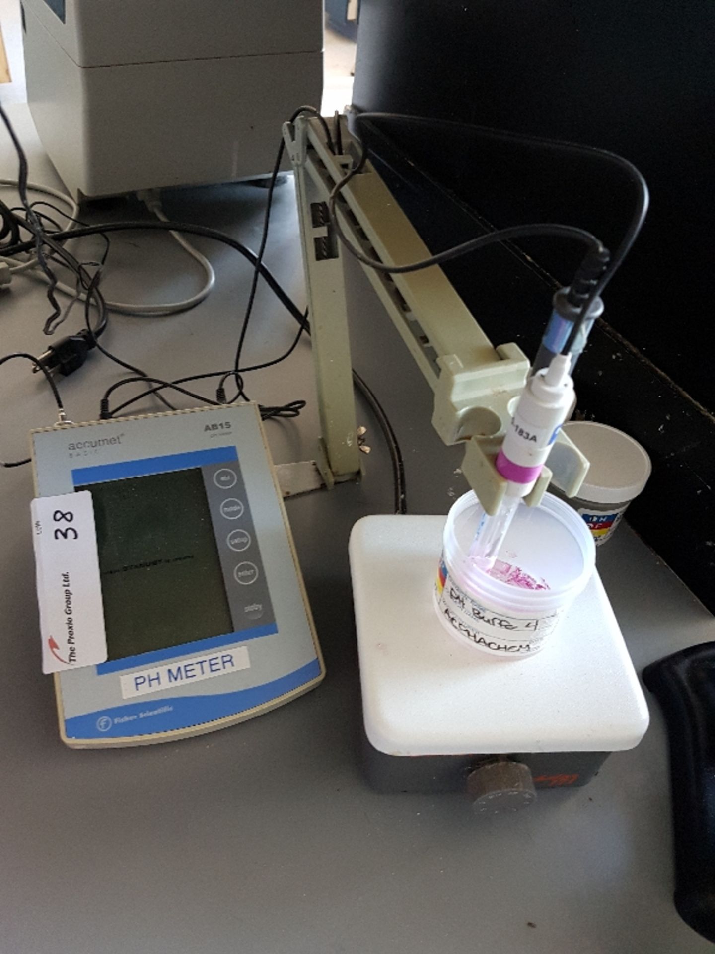 Fisher Scientific AB 15 PH Meter (setup)