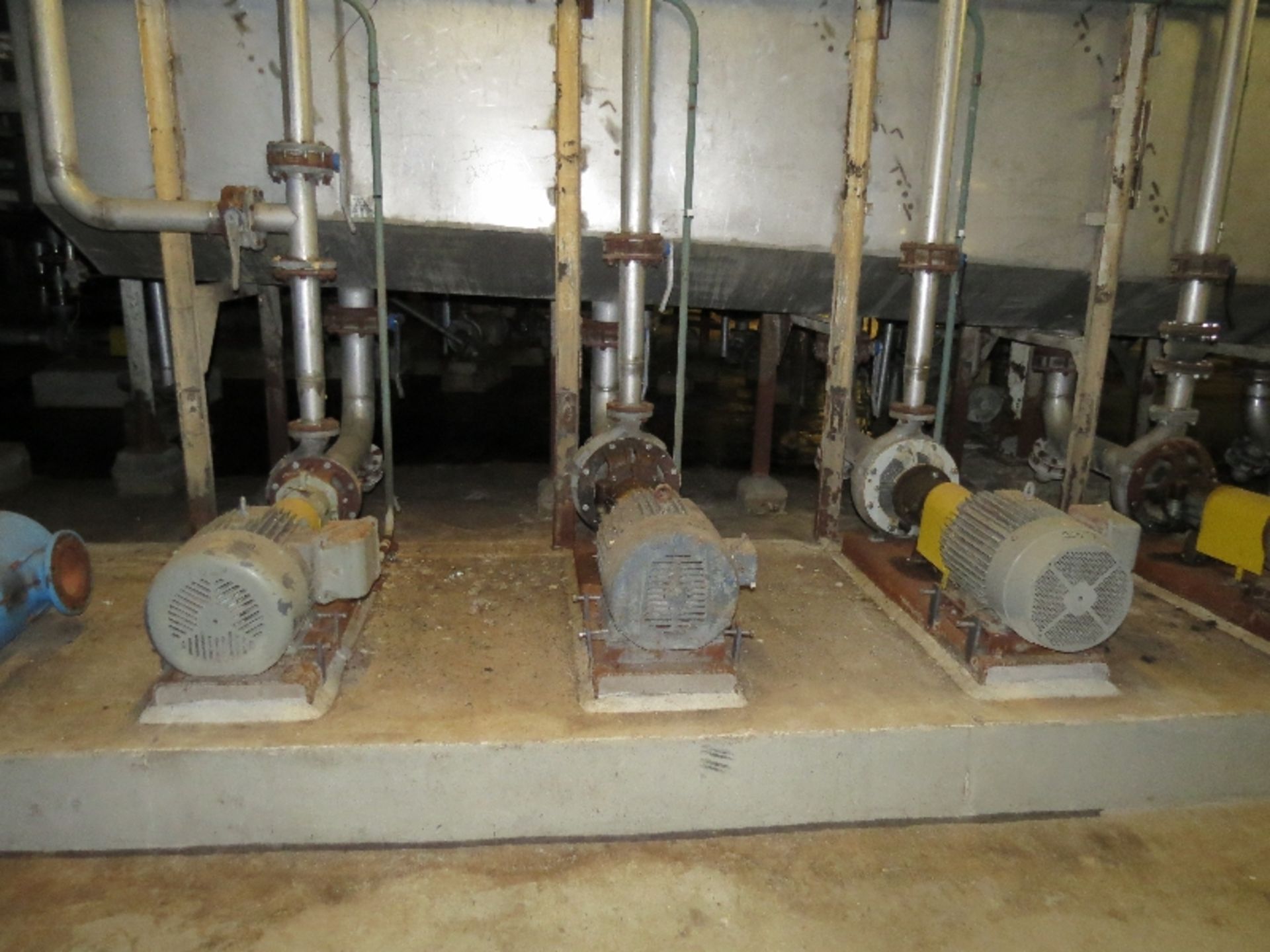 Fiber Washer system Stainless Steel Construction Trough with 7 Re-Circulation Pumps - Image 3 of 10