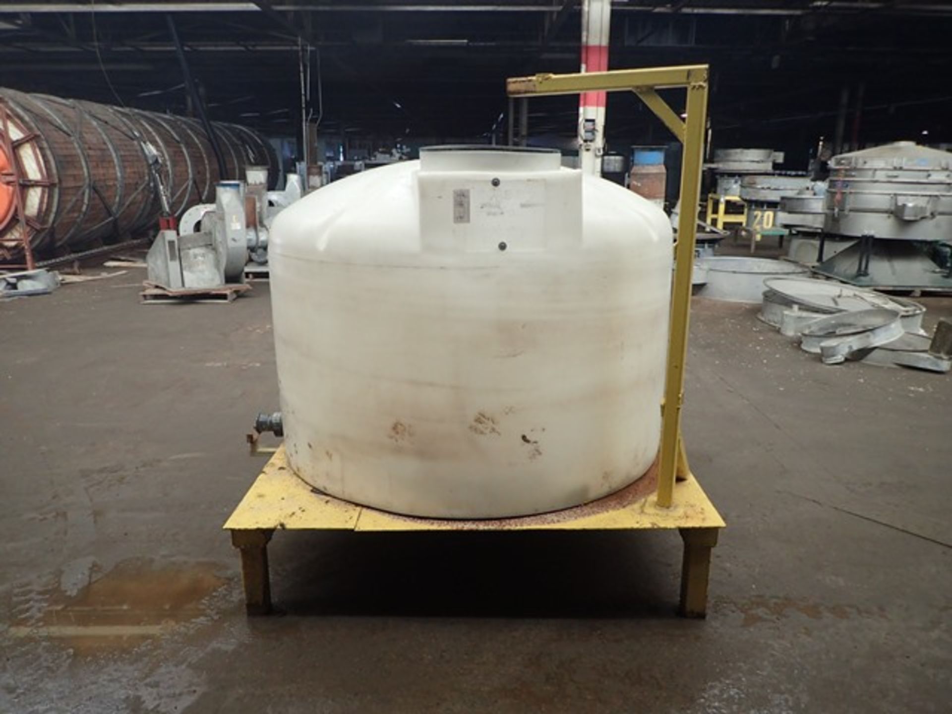 500 Gal Plastic Tank - Image 2 of 5