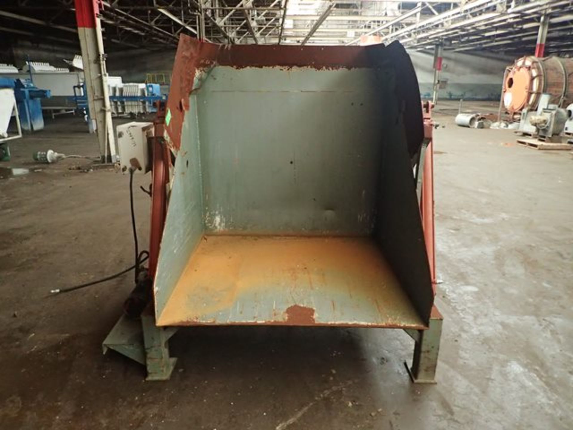 Hydraulic Box Dumper, Carbon Steel Construction - Image 2 of 5