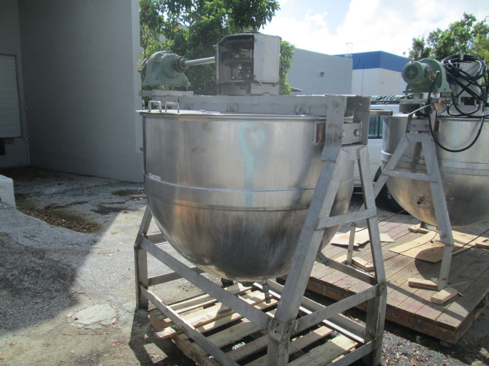 300 Gallon Lee Industries Stainless Steel Hemispherical Kettle, Jacketed on Bottom half with 2-1/ - Image 13 of 29