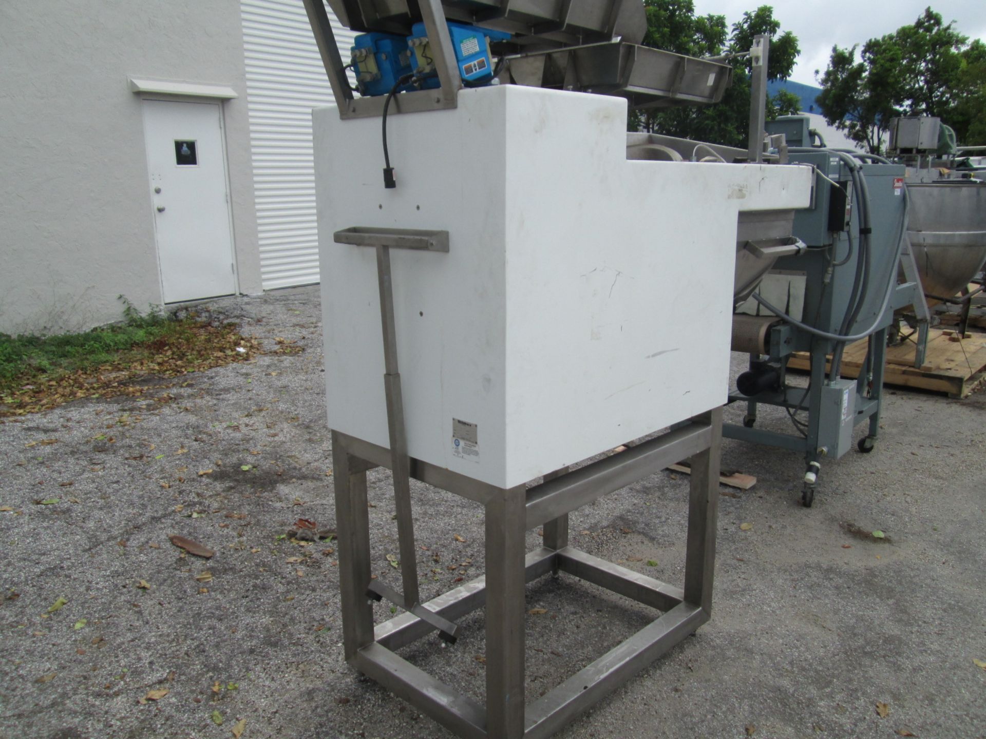 Weighpack Systems Model AEF-25 Lane Bulk Pack Linear Scale/Feeder. 115v, 1phase, 60 PSI Air. - Image 13 of 15