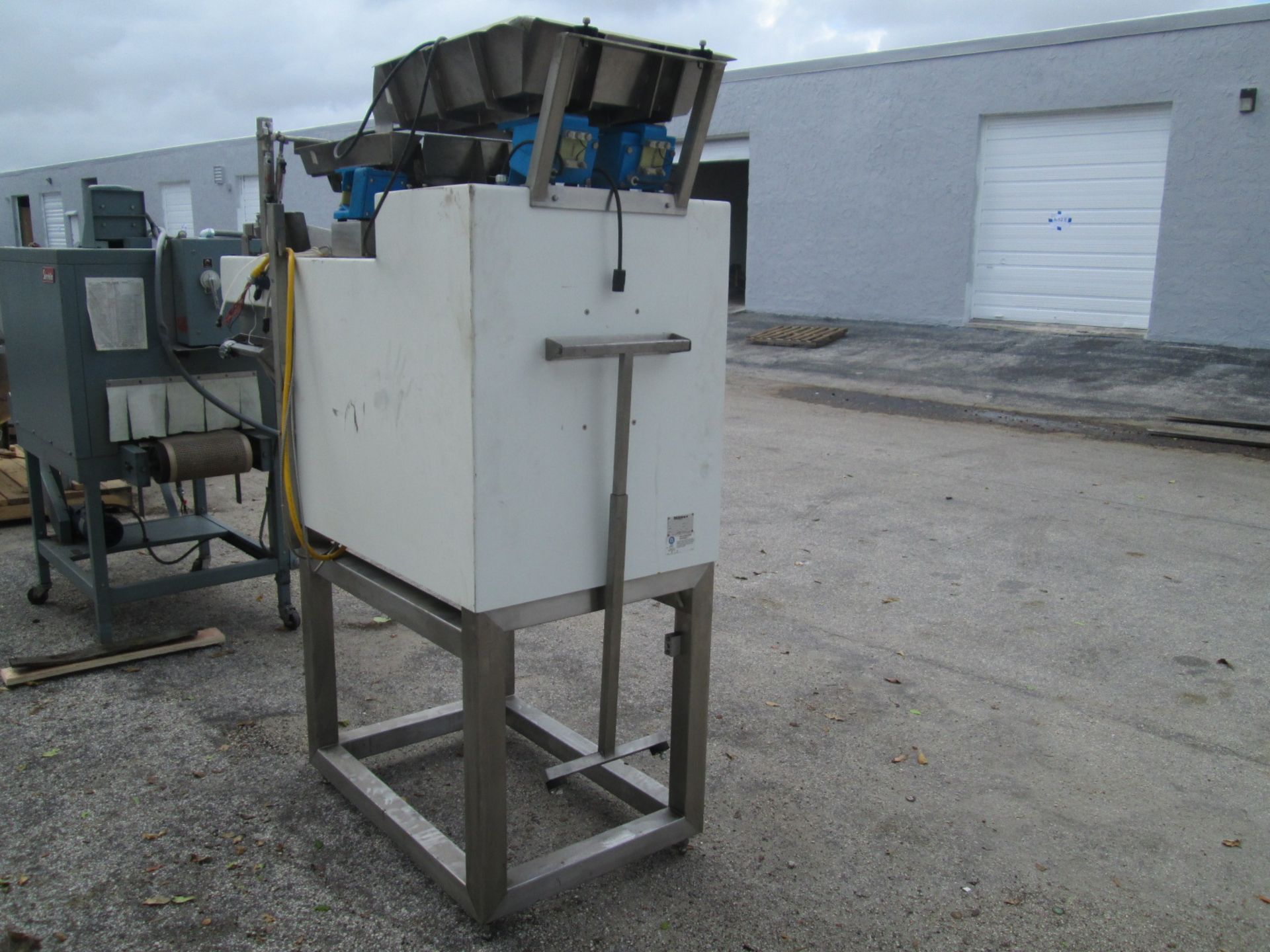 Weighpack Systems Model AEF-25 Lane Bulk Pack Linear Scale/Feeder. 115v, 1phase, 60 PSI Air. - Image 10 of 15