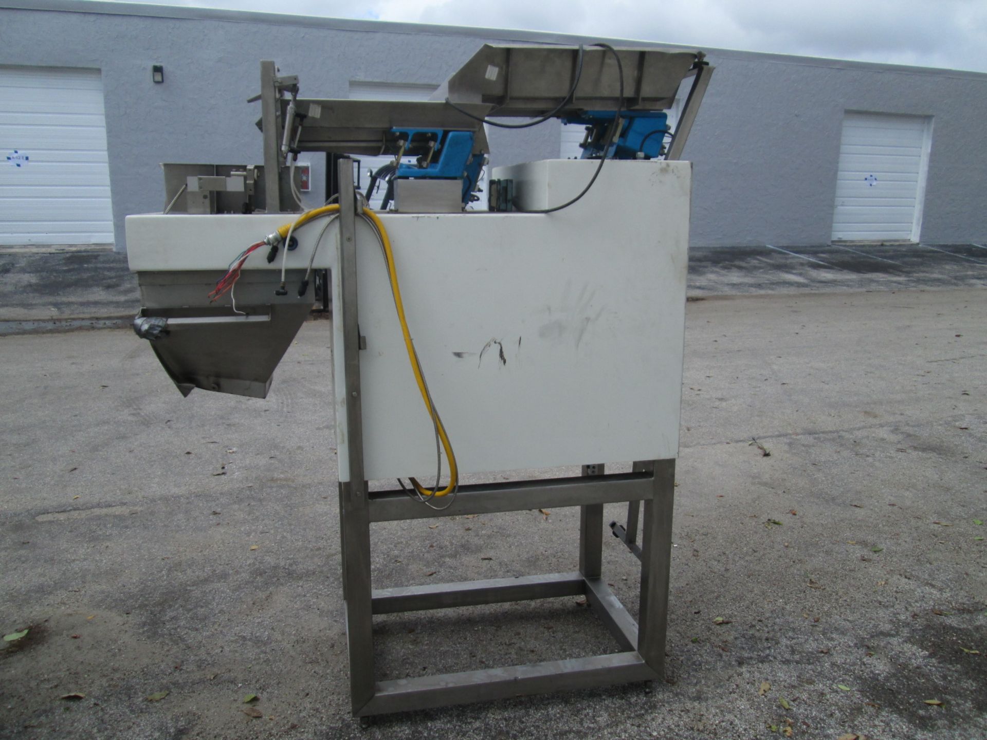 Weighpack Systems Model AEF-25 Lane Bulk Pack Linear Scale/Feeder. 115v, 1phase, 60 PSI Air. - Image 9 of 15