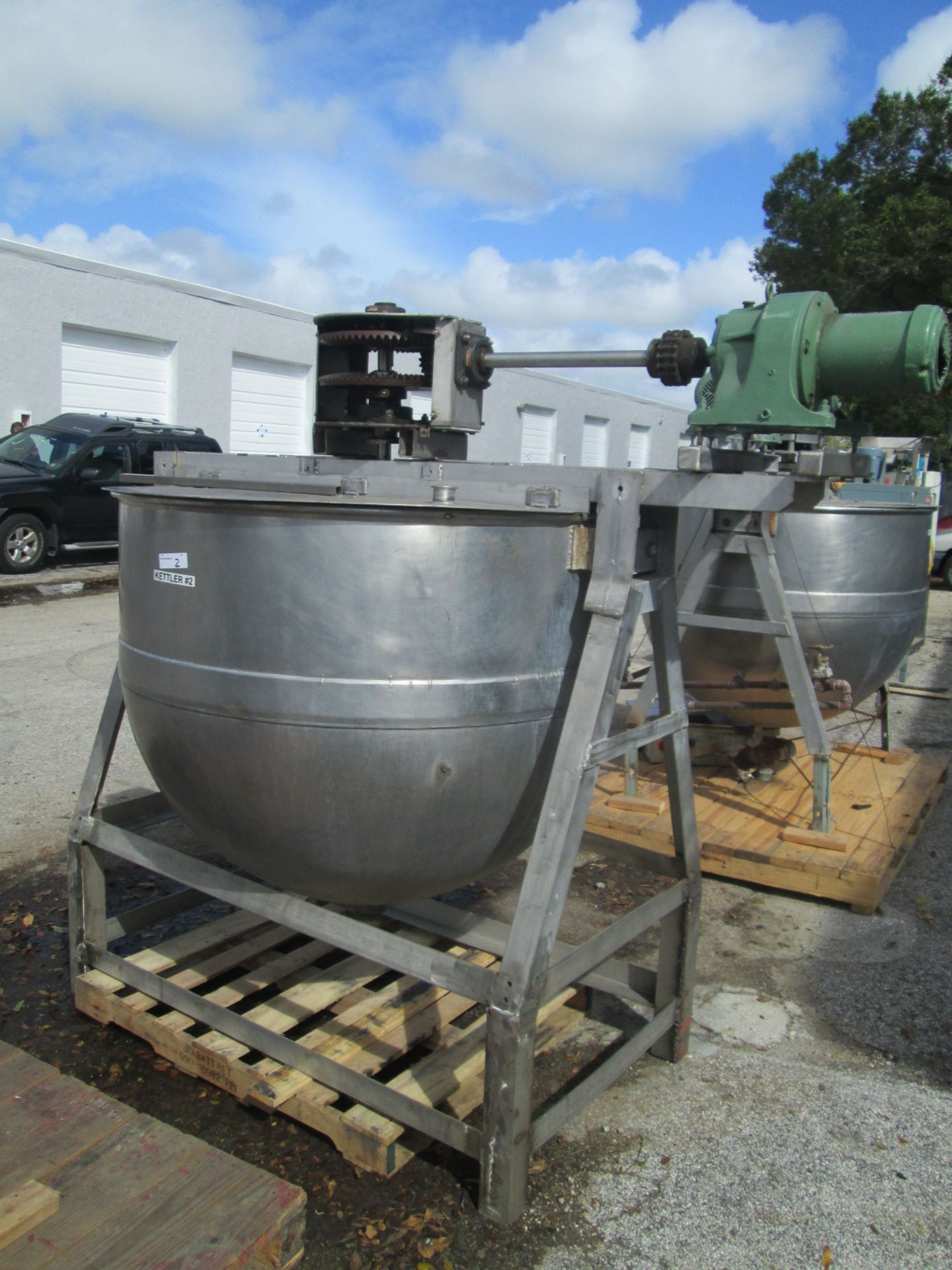 300 Gallon Lee Industries Stainless Steel Hemispherical Kettle, Jacketed on Bottom half with 2-1/ - Image 6 of 29