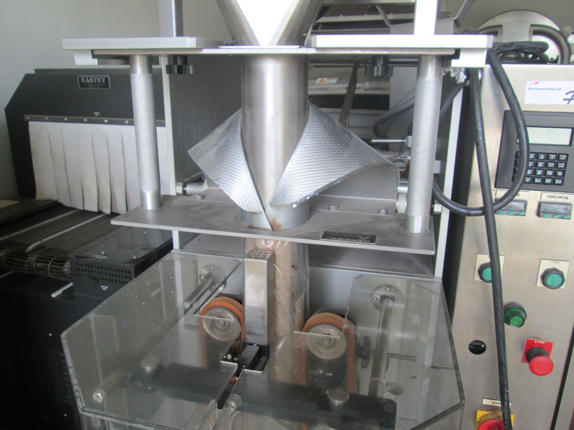 Weighpack Systems Vertical Form Fill Seal Machine with Linear Scale Feeder. Model Vertek 750, Serial - Image 22 of 27