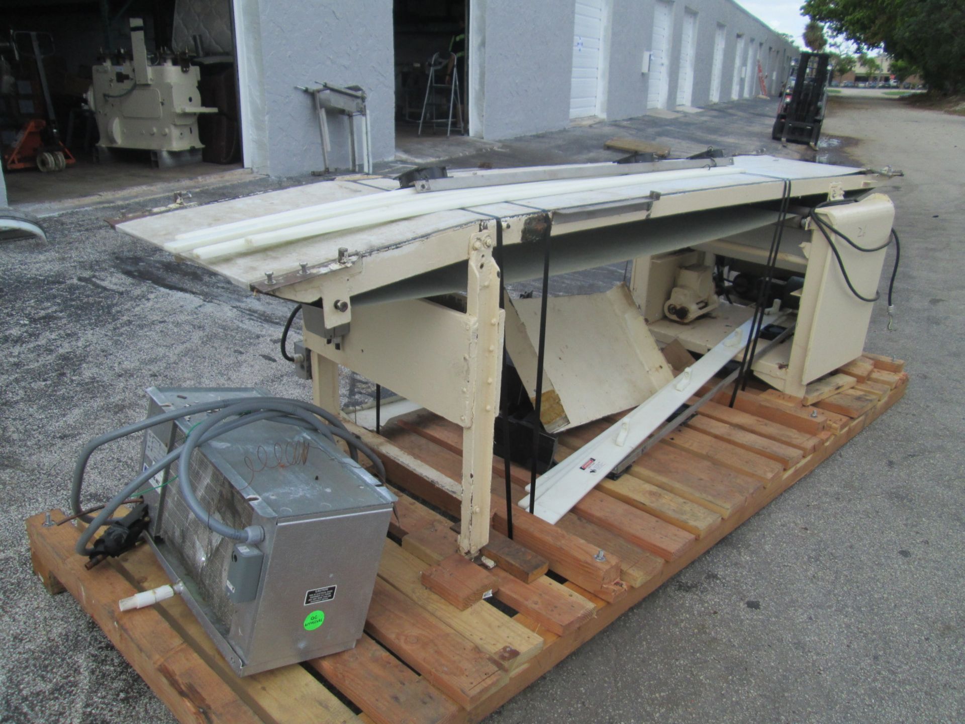 Cooling Conveyor, Digital Variable Speed Control, 24" wide x 12' long, with Masterbuilt Cooling - Image 17 of 27