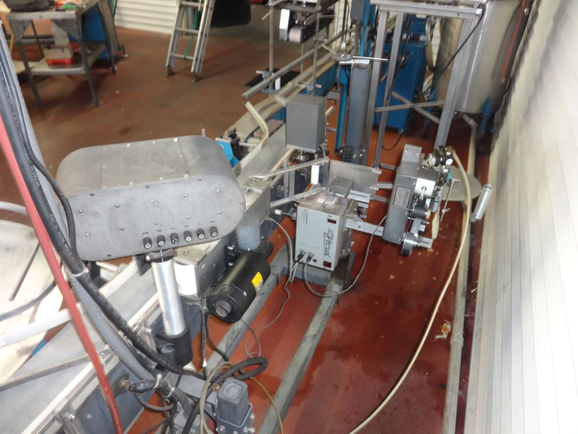 Complete Liquid Filling Line ***See Auctioneers Note*** - Image 8 of 9