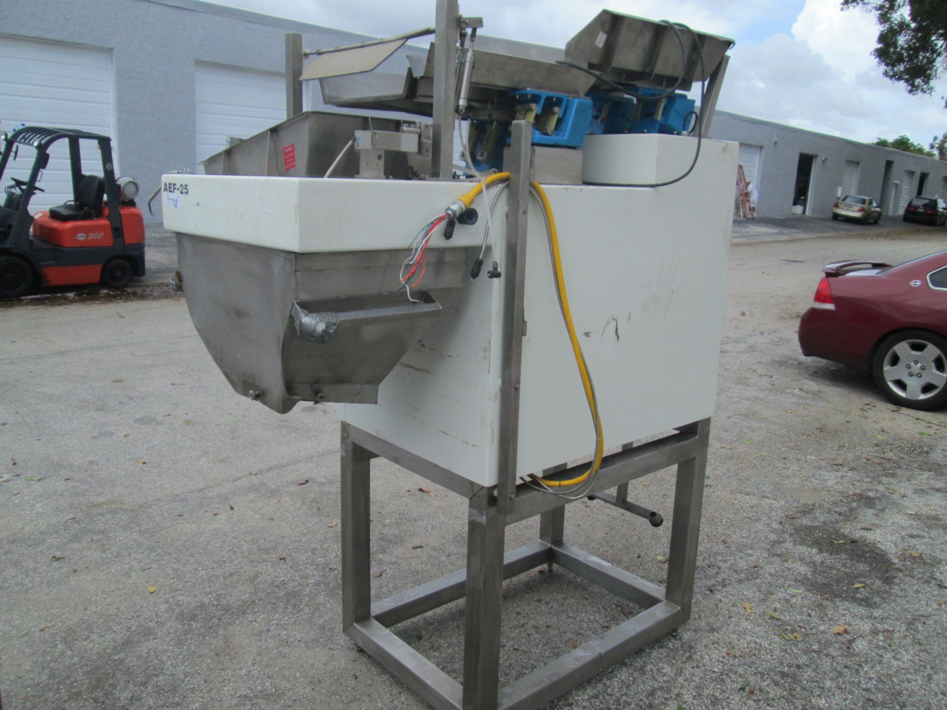 Weighpack Systems Model AEF-25 Lane Bulk Pack Linear Scale/Feeder. 115v, 1phase, 60 PSI Air. - Image 3 of 15