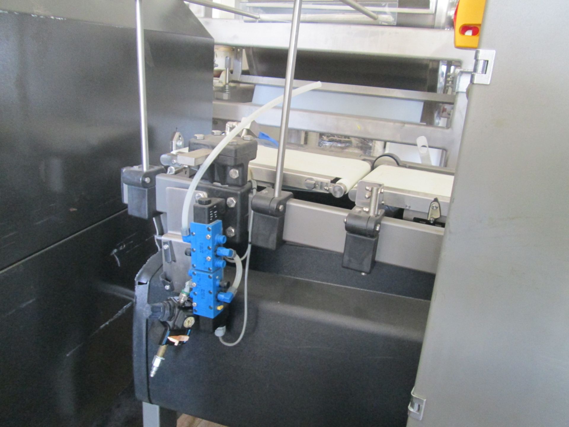 Mettler Toledo Hi-Speed Micromate Checkweigher, with conveyor section, Model MM, Serial Number - Image 14 of 17