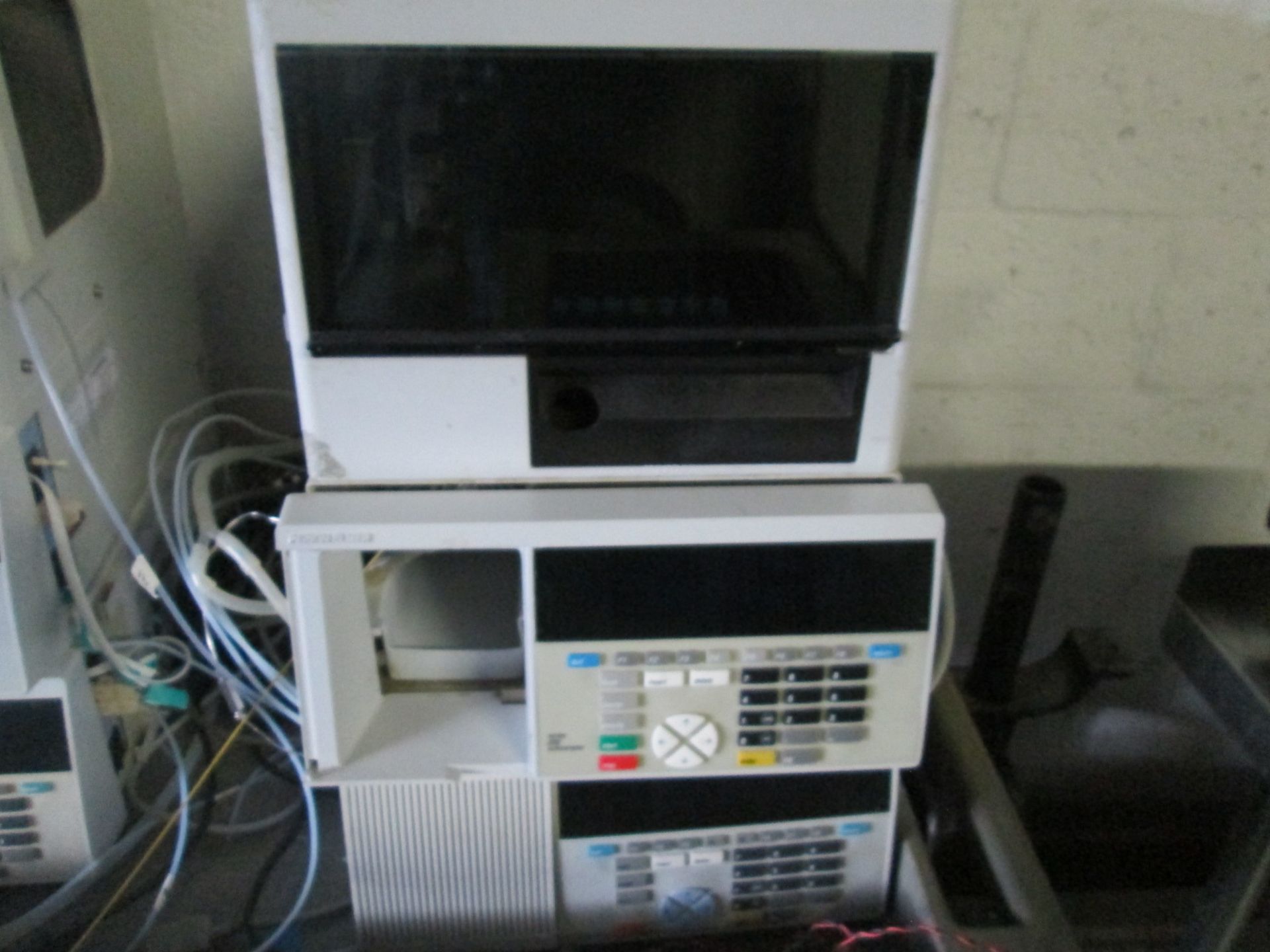 HPLC System / Applied Bio Systems Absorbance Detector / AutoSampler / Pumps / IT Gear etc. - Image 12 of 18