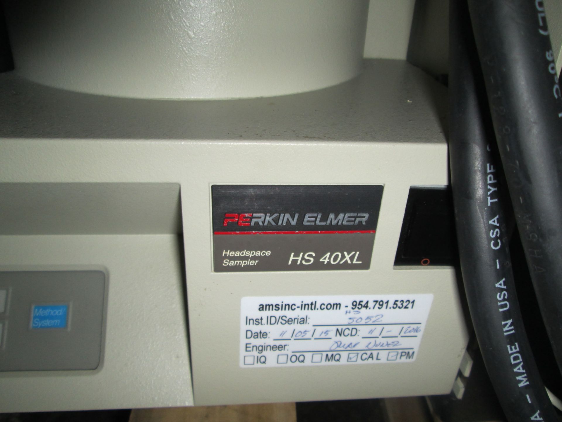 Perkin Elmer AutoSystem XL Gas Chromatograph with a Perkin Elmer HS40XL Headspace Sampler and - Image 11 of 17