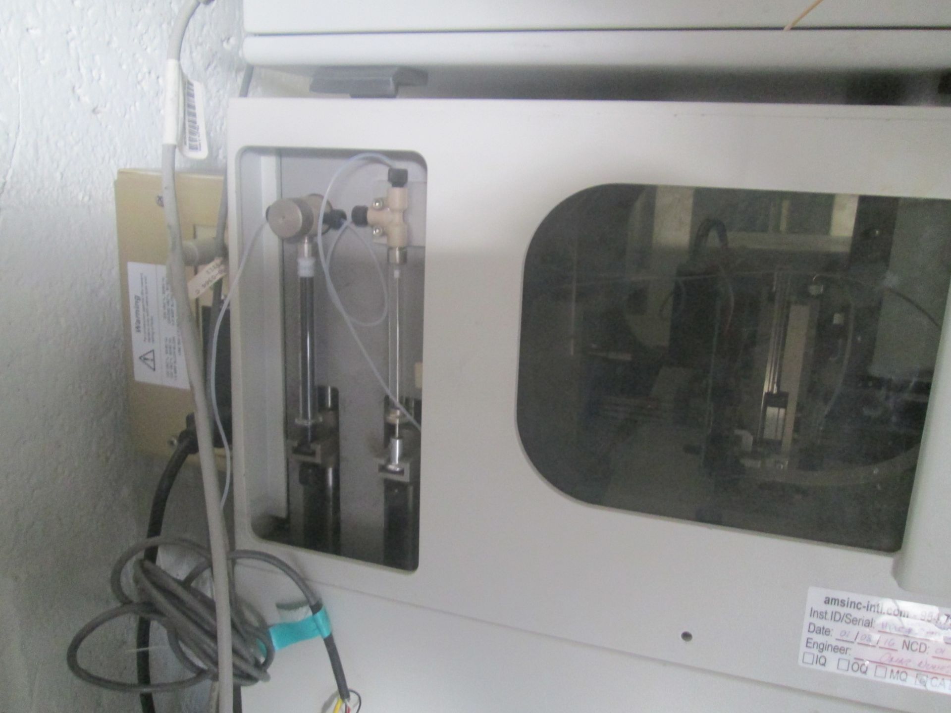 HPLC System includes Applied Bio Systems 785A Programmable Absorbance Detector, Perkin Elmber 785A - Image 9 of 17