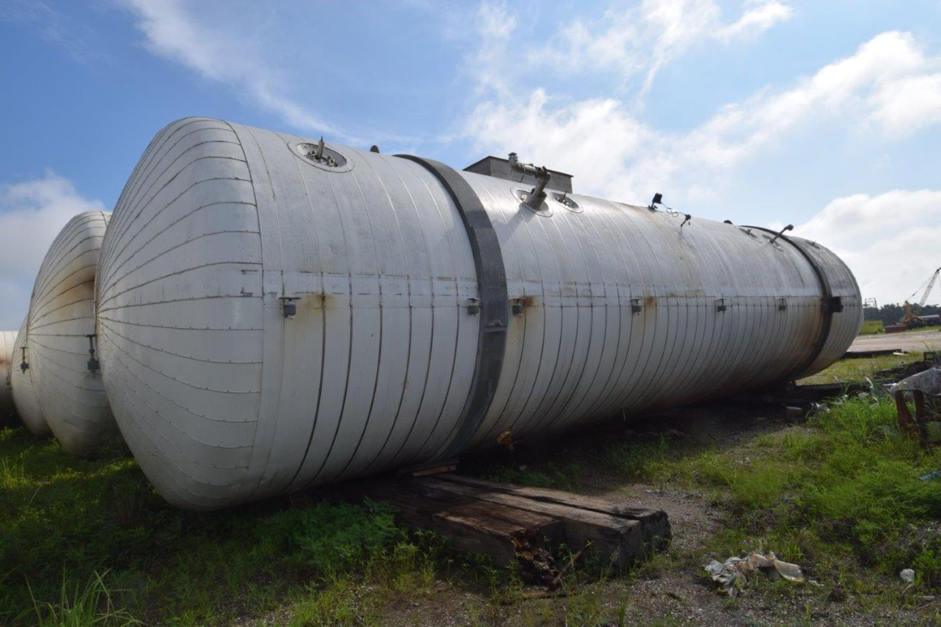 Mueller Tank, 45,000 Gallon, Model H, 304 Stainless Steel, Horizontal. Approximate 148-1/2” diameter - Image 3 of 4