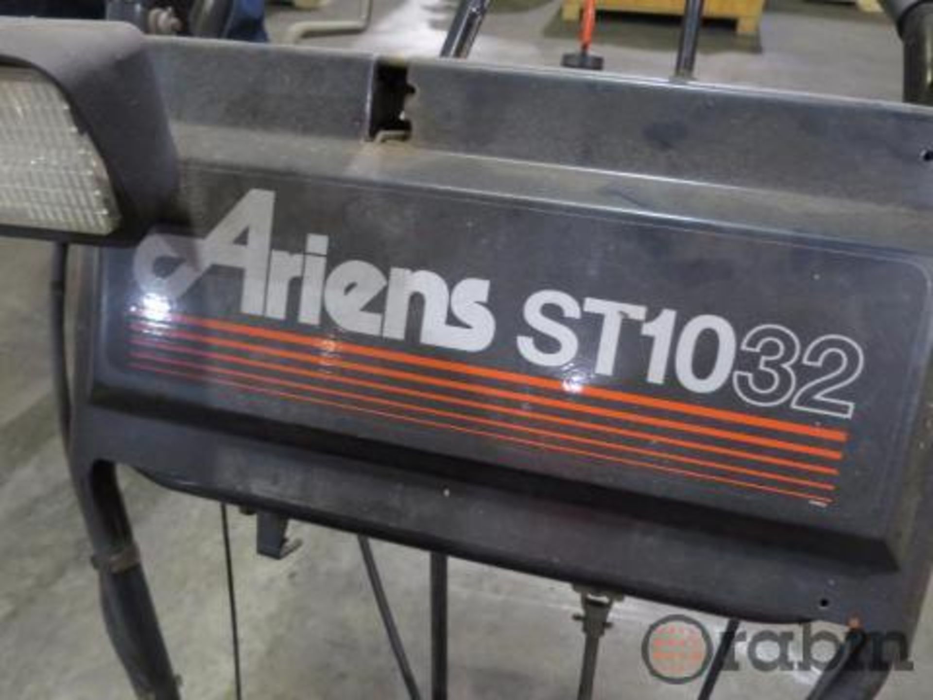 Ariens model ST1032 snowblower, gas powered [Atlanta] - Image 3 of 3
