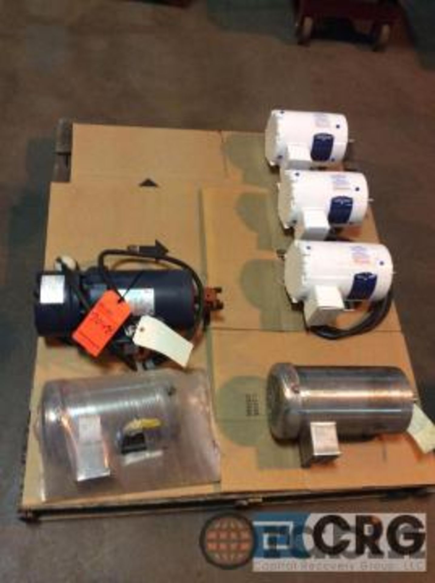 Lot of assorted electrick motors of (3) Baldor 3 phase motors (white) 1/2, 3/4, & 1 hp's (1)