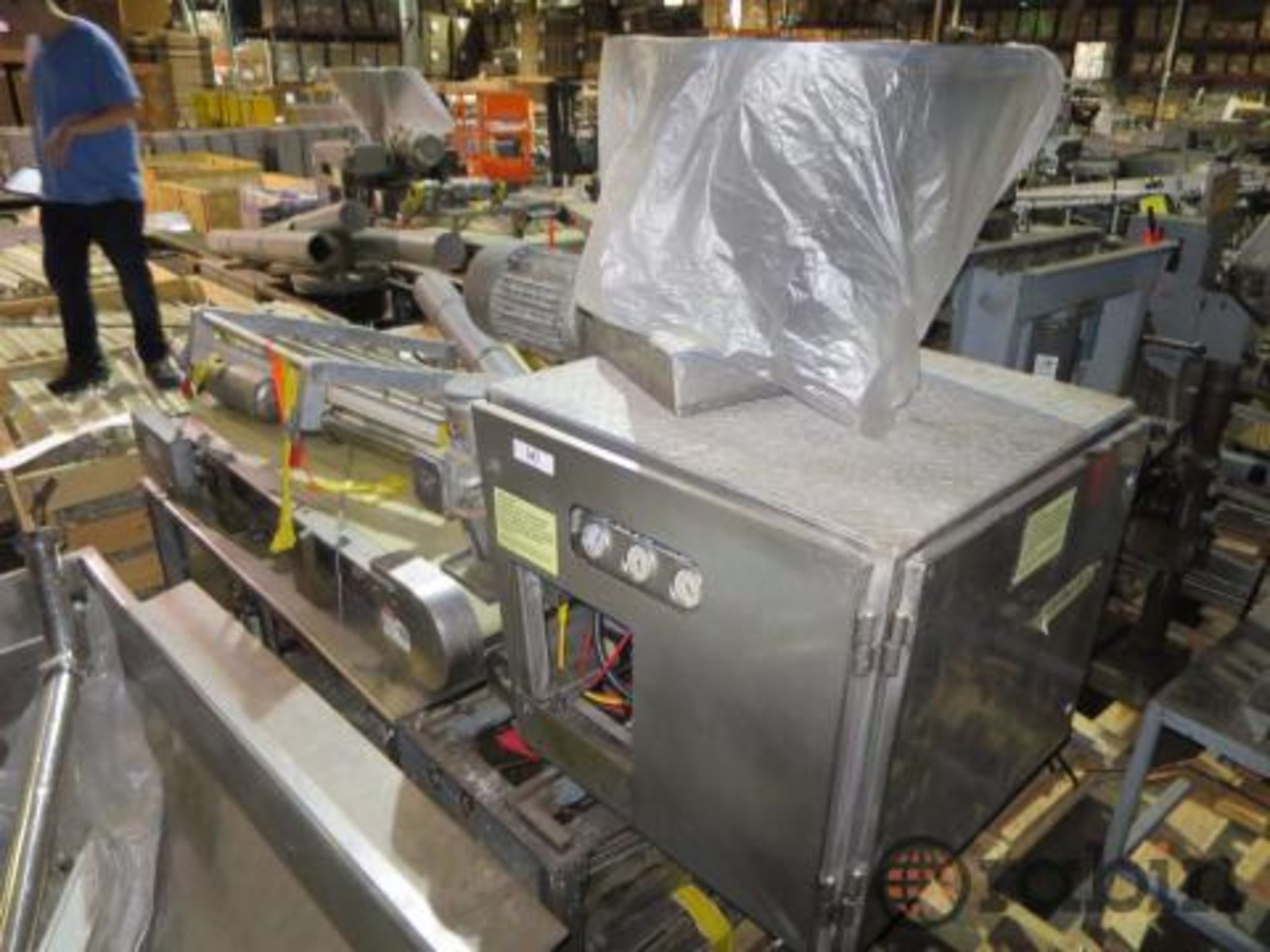 AMF model K400 roll & bun machine, with 4-channel rounder [Atlanta]