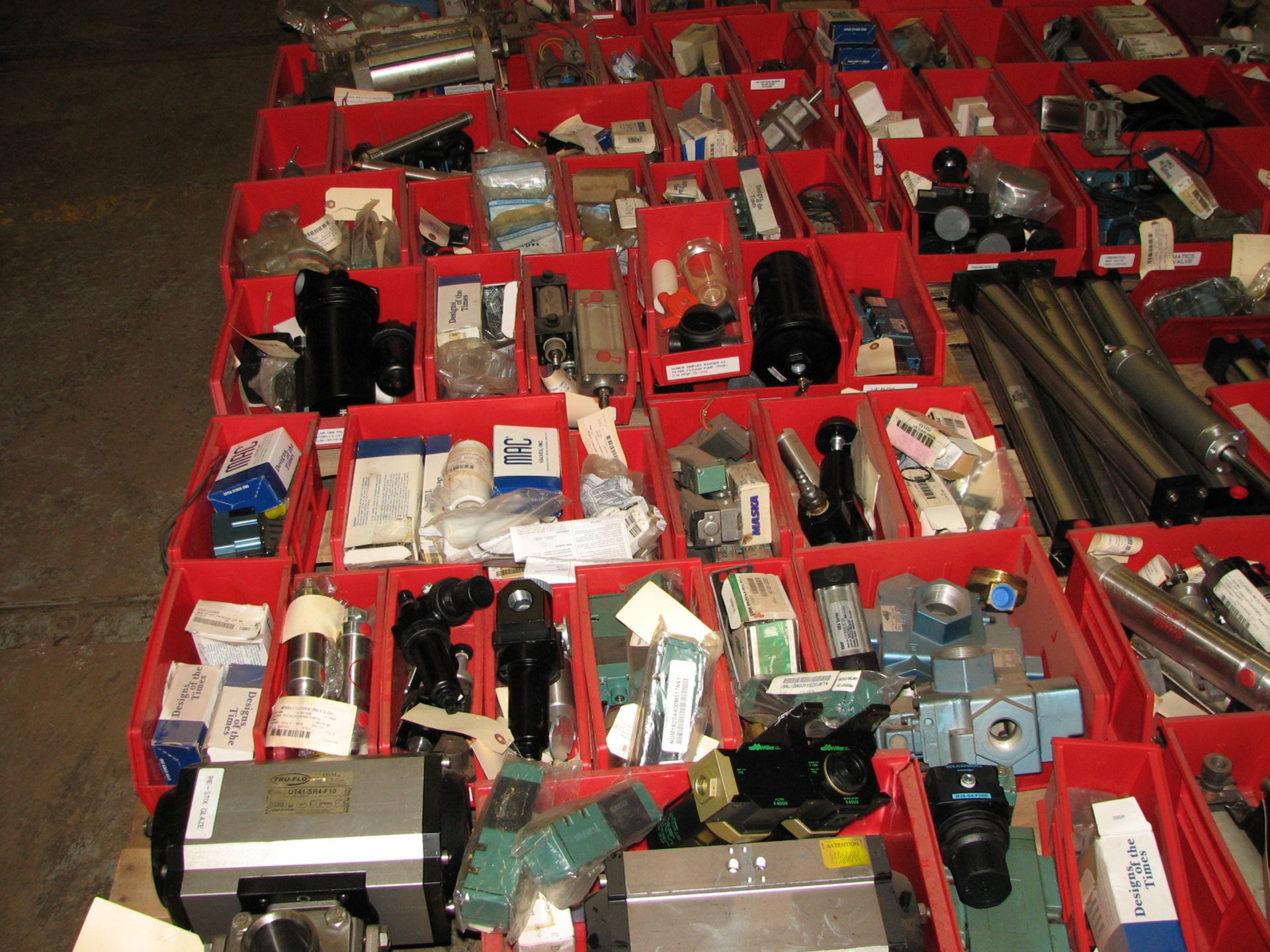 Lot of assorted pneumatics on (5) pallets [Franklin] - Image 2 of 3