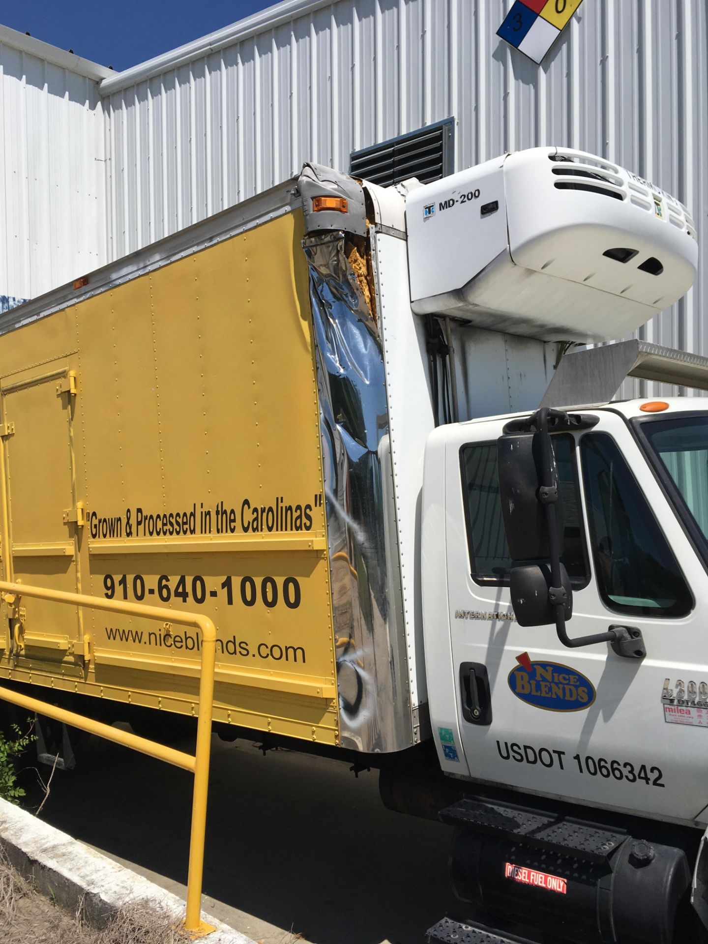 Refrigerated Truck - Image 2 of 6