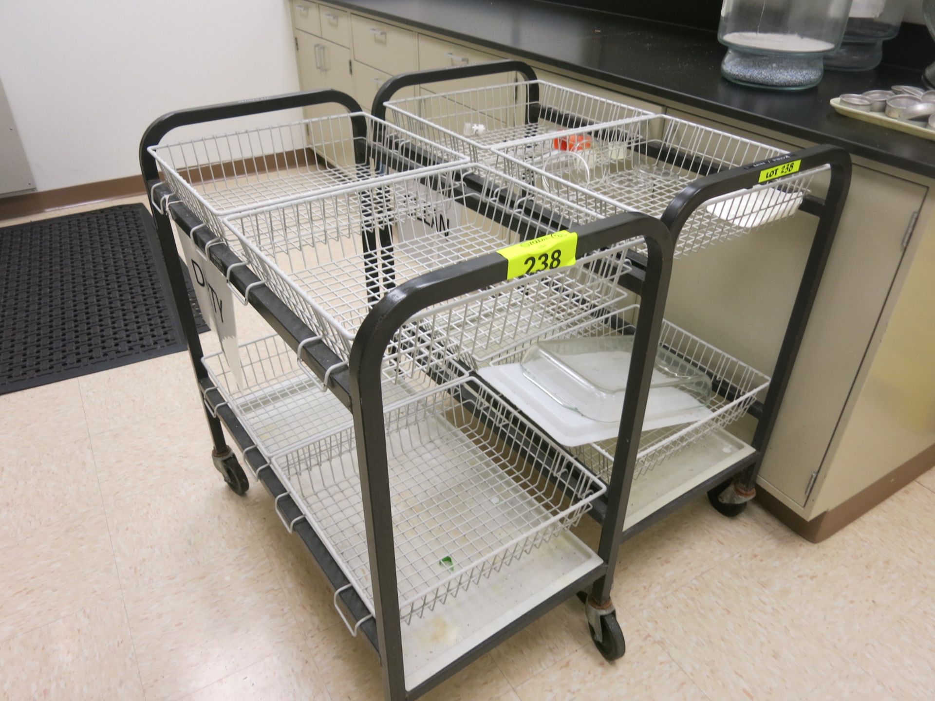 Carts with drying trays
