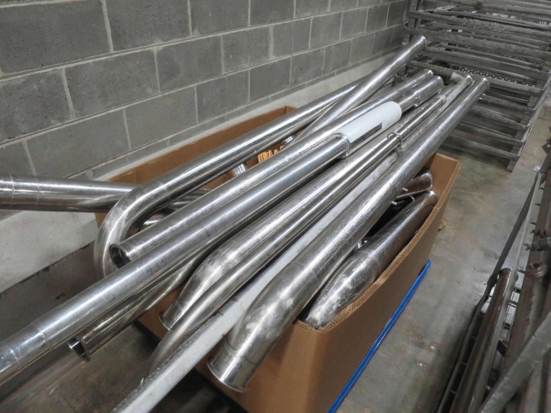 Pipework - Image 3 of 5