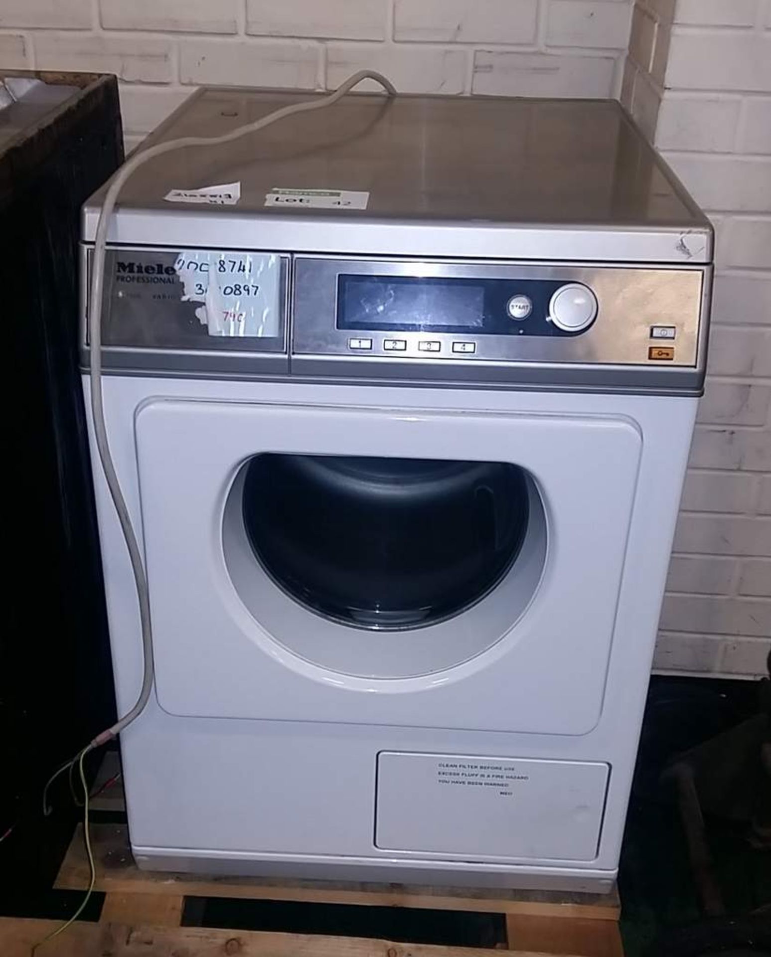 Miele professional tumble dryer - PT7136