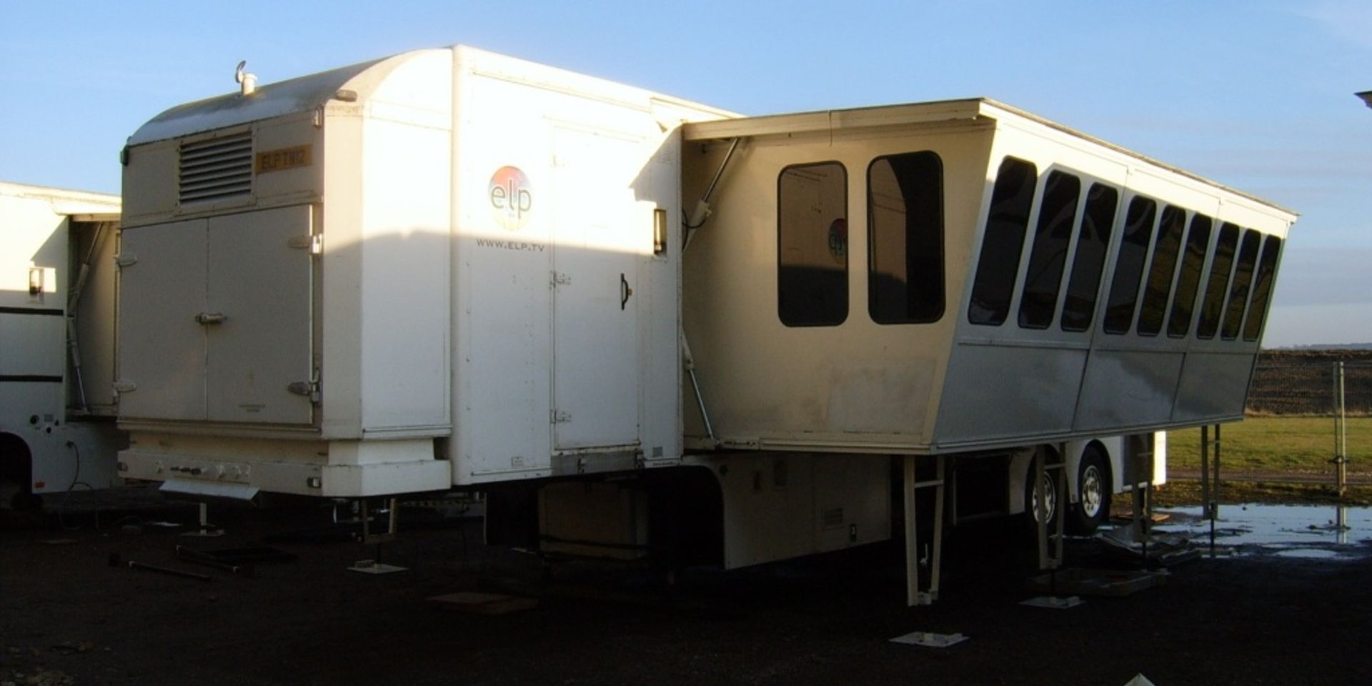 Mobile Production Trailer 2 - Double Gull Wing c/w Generator & Air Con - Classed as 'Mobil - Image 3 of 4
