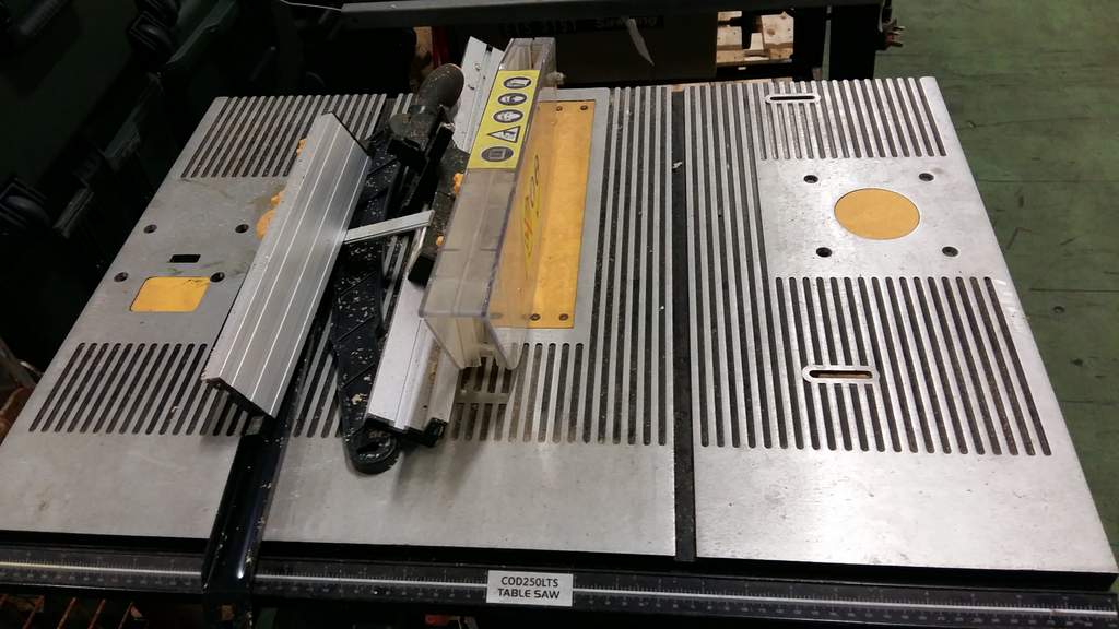 MAC allister table saw 1500w 