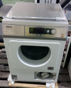 Miele professional PT7136 - 110V