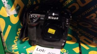 Nikon D2X camera body