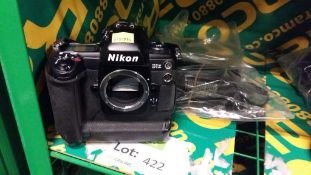 Nikon D1X camera body & charger