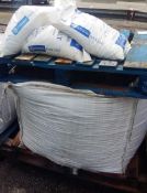 Builders bag of gravel shavings, 2x Rock salt bags 25kg
