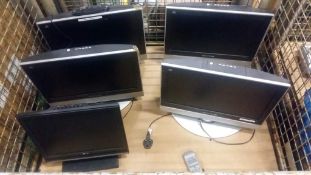 5x Flat screen monitors