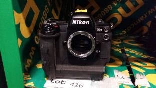 Nikon D1X camera body
