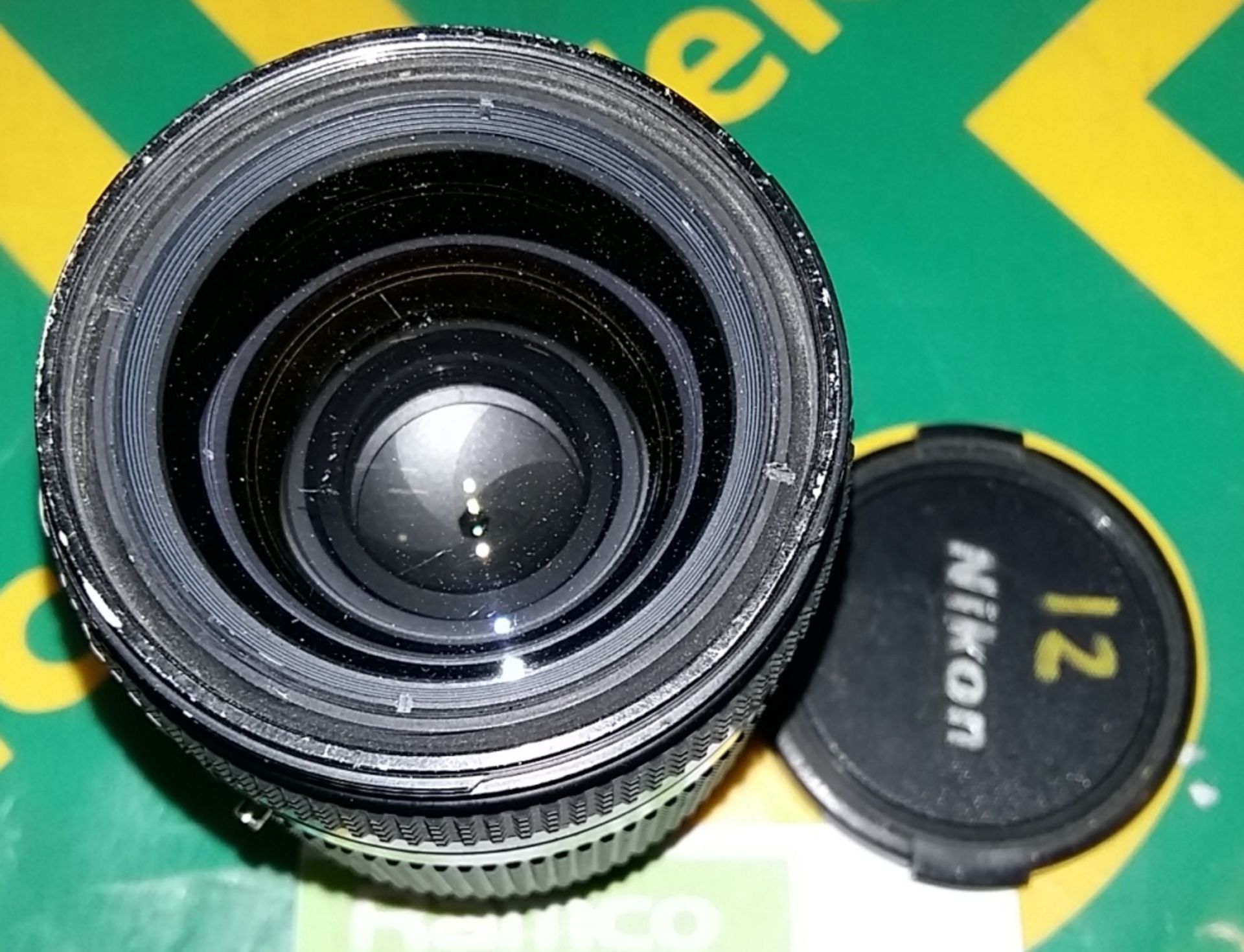 Nikon AF Nikkor 35-70mm 1:2.8D camera lens - Image 3 of 3