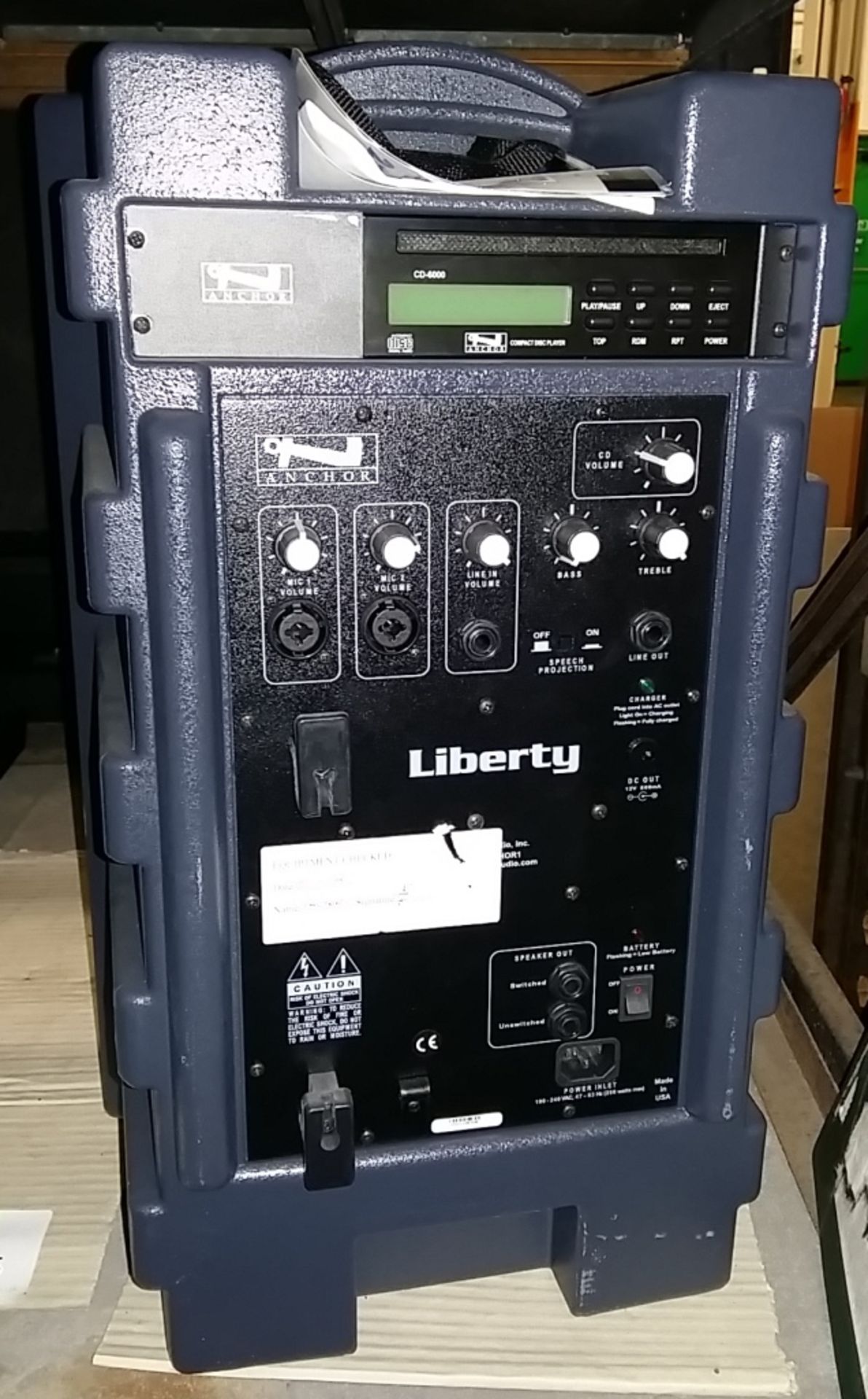 Anchor speaker liberty speaker with cd player (scratch on front panel) - Image 2 of 2