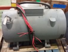 Electro Dynamic Construction AC / AC motor generator - input 415V output 20KVA