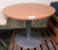 Round topped table