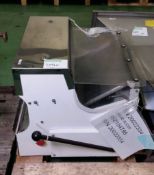 Delta Bread slicer 440v (as spares)