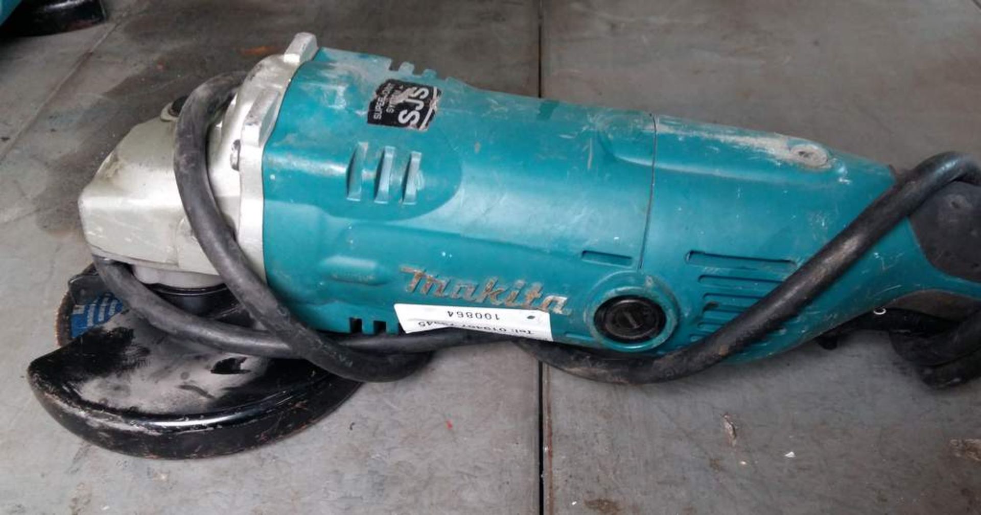 Makita disc grinder GA5021C - 110v - Image 2 of 3