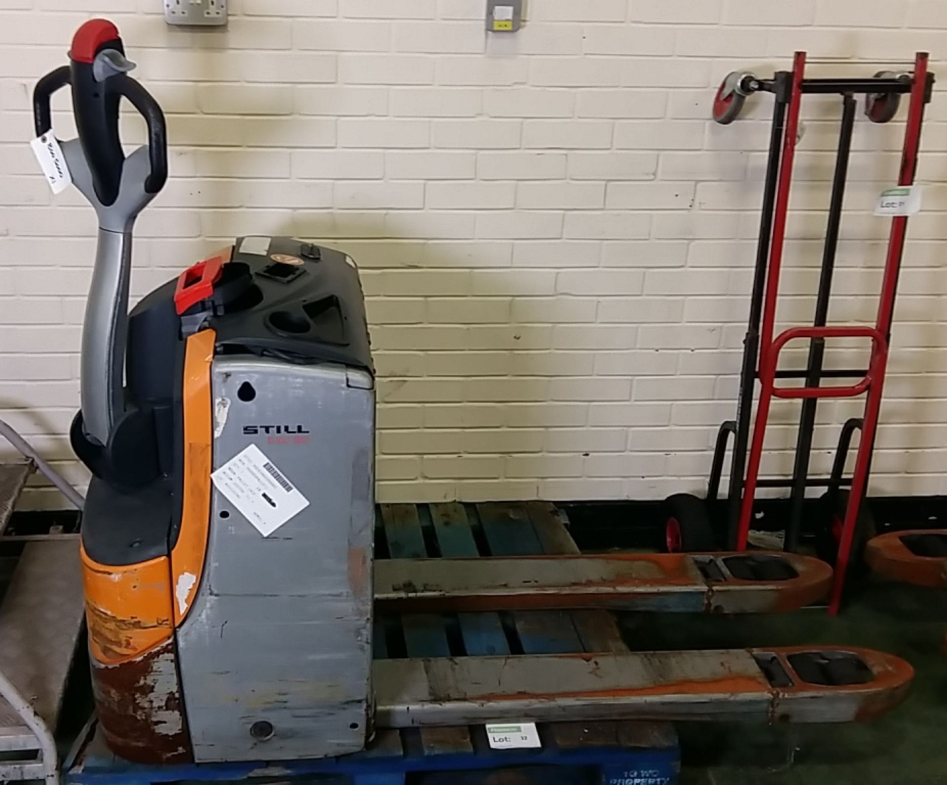 Still EXU20 Electric Pallet Truck (as spares)
