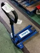 Weber trolley jack