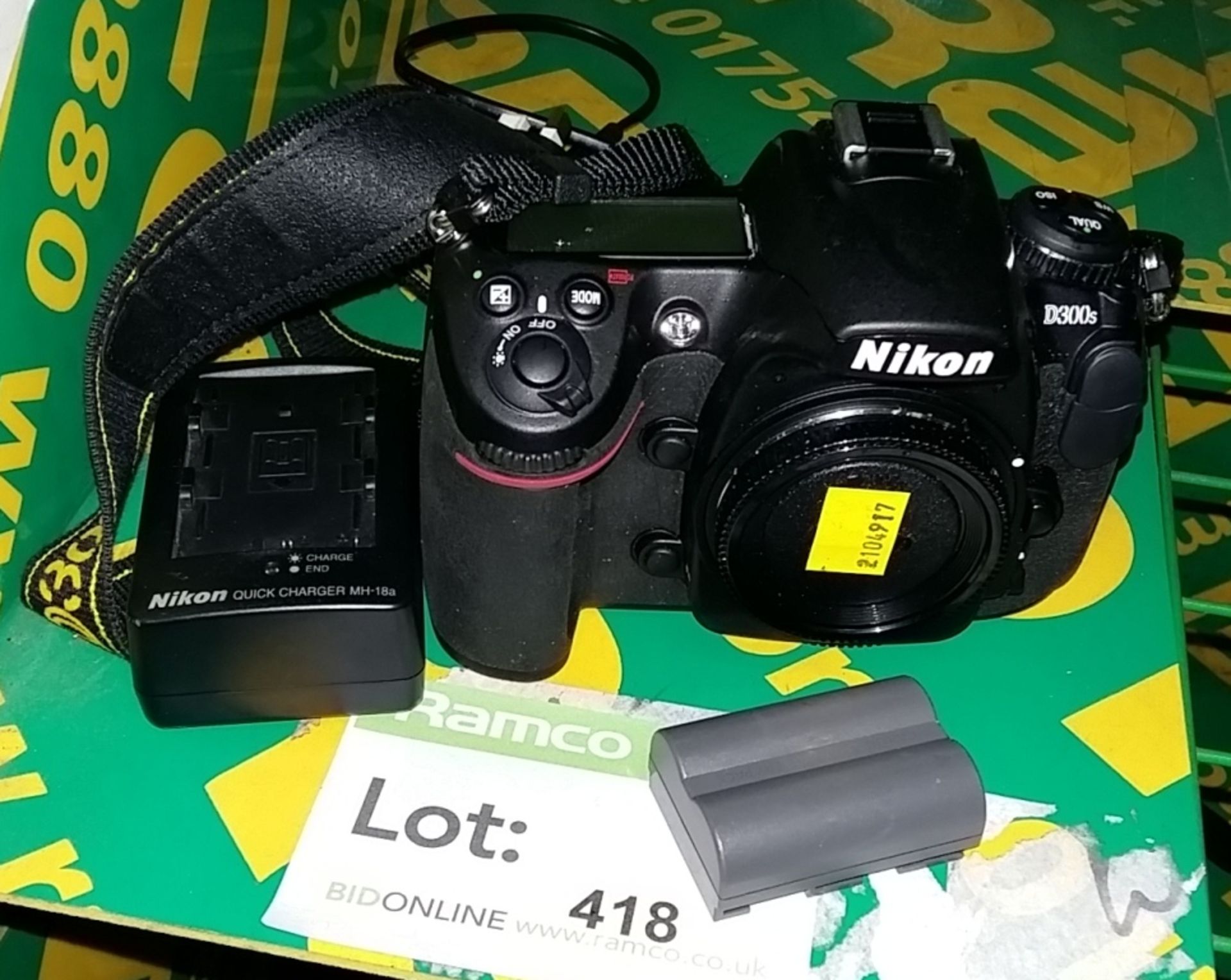 Nikon D300s camera body, battery, MH-16 quick charger