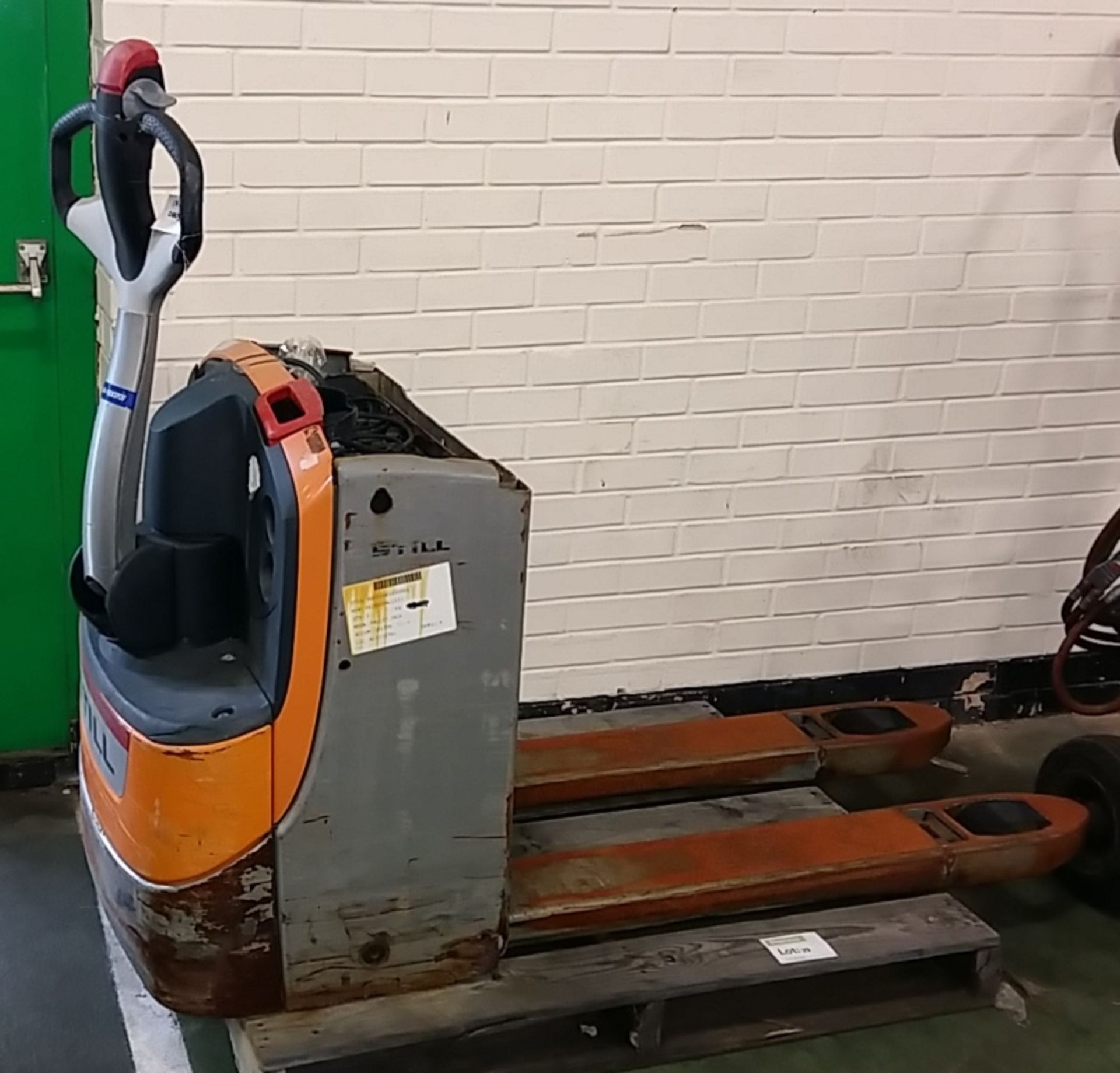 Still EXU20 Electric Pallet Truck (as spares) - Image 2 of 4